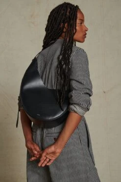 Soeur SAC WINONA -Soeur 01 008 AKARI AMA ALES CAFE WINONA 0115