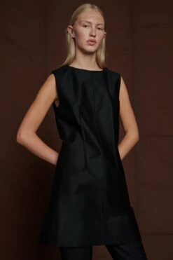 Soeur ROBE AMANDINE -Soeur 02 011 AMANDINE EDGARD ALEXANDRA AZALEE ANTALIA 0039