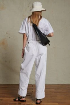 Soeur SAC WINONA -Soeur 03 019 ANDORRE TEGAN TONY WINONA AZALEE 0019