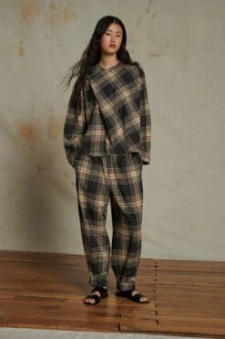 Soeur CHEMISE ANTOINE -Soeur 04 001 ANTOINE ANDREAS AZALEE 0021