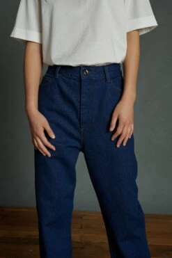 Soeur JEAN APRIL -Soeur 05 005 AMA APRIL ALES 0021