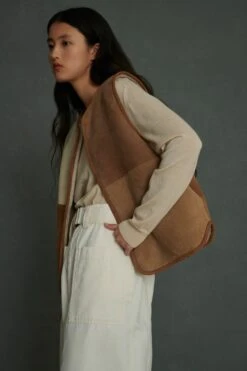 Soeur GILET RÉVERSIBLE SANS MANCHES VINH 12 Soeur GILET RÉVERSIBLE SANS MANCHES VINH -Soeur 07 024 ACE VINH1 VAGABOND ALEX 0037