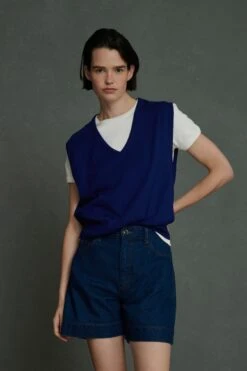 Soeur PULL SONIA -Soeur 09 031 AKI1 SONIA1 WALK ANDY TITA1 ARISTIDE 0021