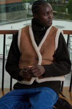 Soeur GILET SANS MANCHES PYRENEES 15 Soeur GILET SANS MANCHES PYRENEES -Soeur 10 027 PYRENEES VISBY THABOR SAUVAGE 0026 99b16623 b2ff 497e 80dc b495669c498c