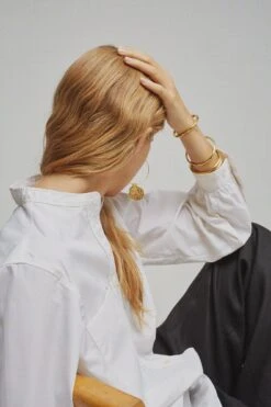 Soeur Médaille DOMITILLE III -Soeur LOOK06 BO DOM DOMI 27072trame 55da1913 a185 4f27 8197 857e0266d51d